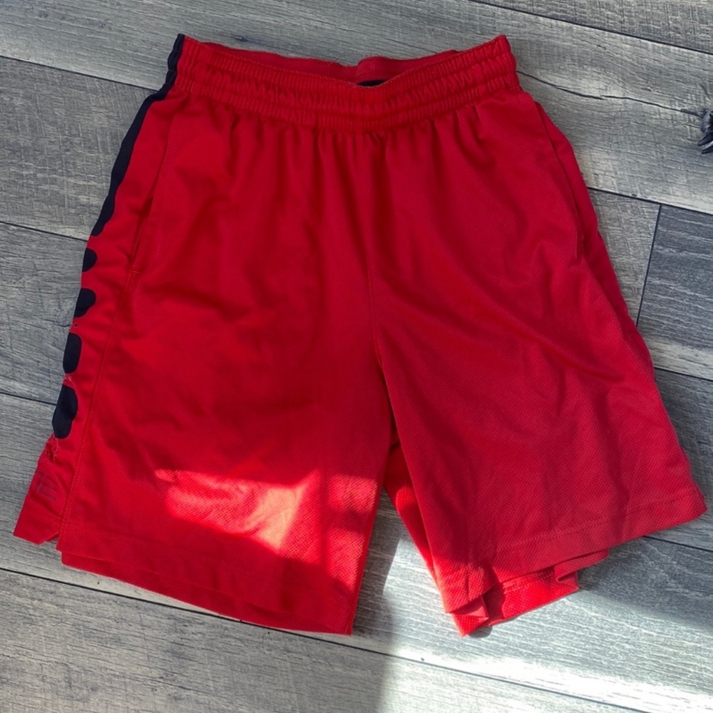 Nike Elite Dri Fit red and black basketball shorts size large